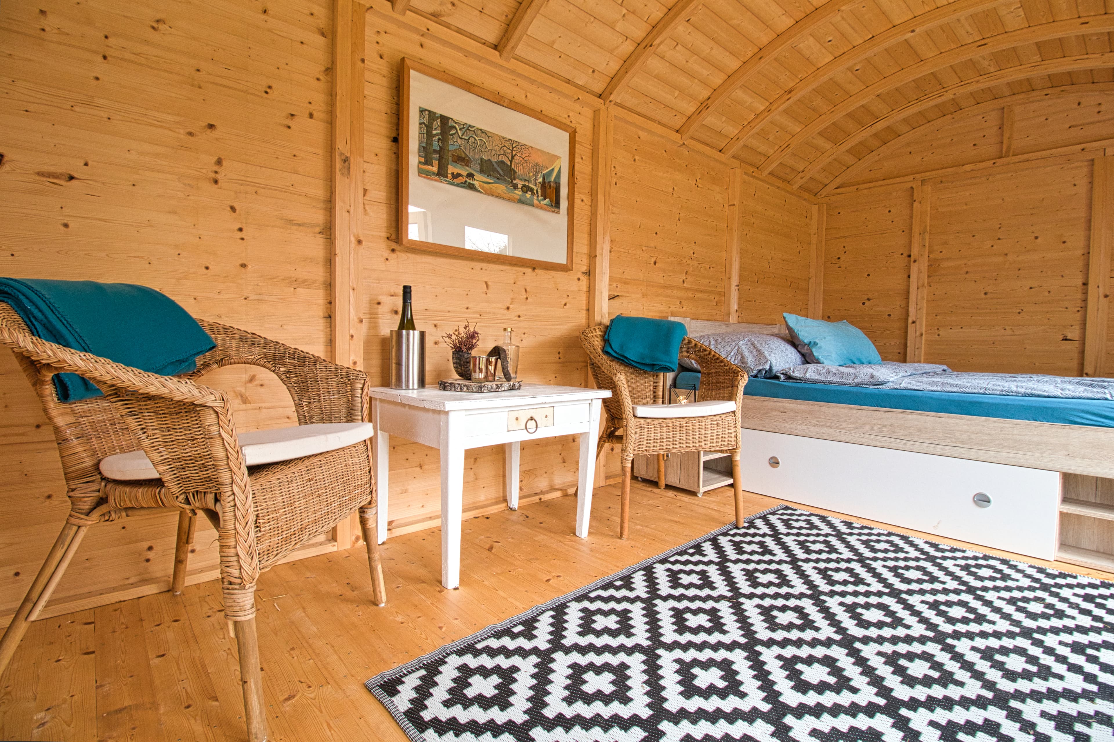 Übernachtung in der Lüneburger Heide im Schäferwagen