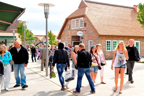 designer;outlet;soltau;shopping;center;marken;billig;einkaufen;shoppen;gant;nike;A7;autobahn;7;direkt an der autobahn;lüneburger;heide