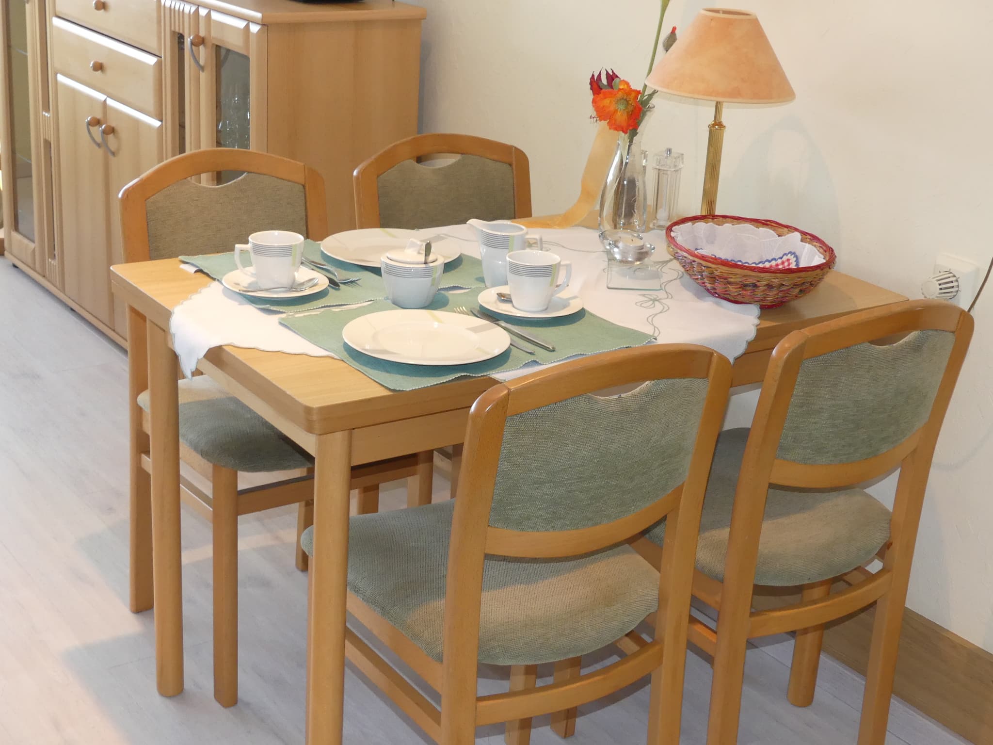 Essbereich FW rechts in der Ferienwohnung Landhaus Gartenstraße in Bispingen