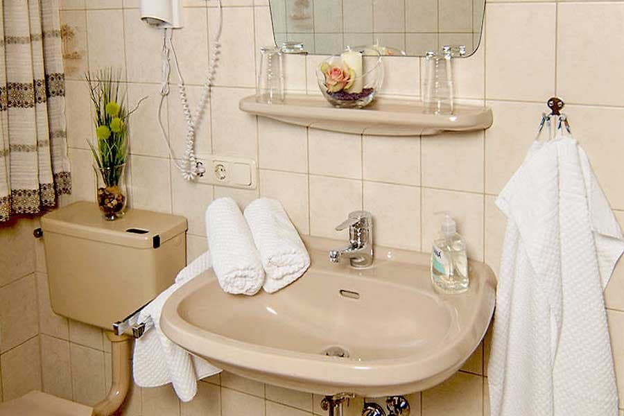 Bispingen preiswerte Unterkunft