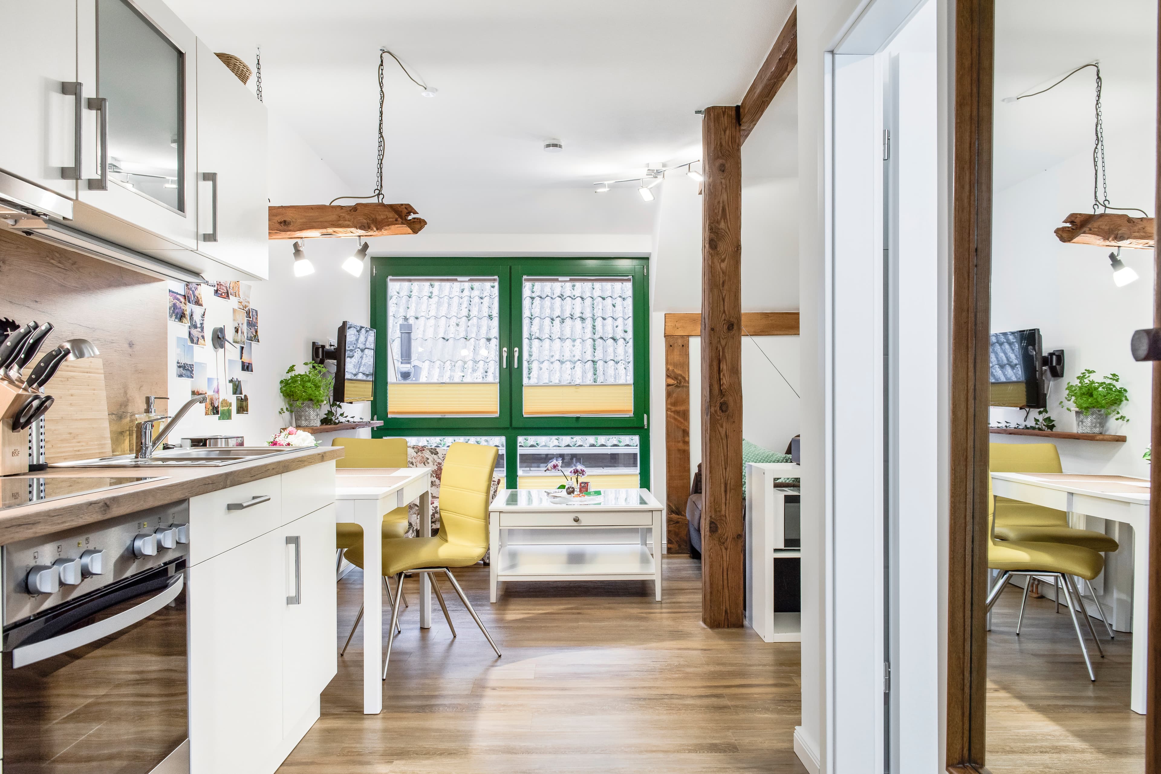 Das Wohn-/Esszimmer der Ferienwohnung Taubenbusch auf dem Heitmannshof in Rosengarten