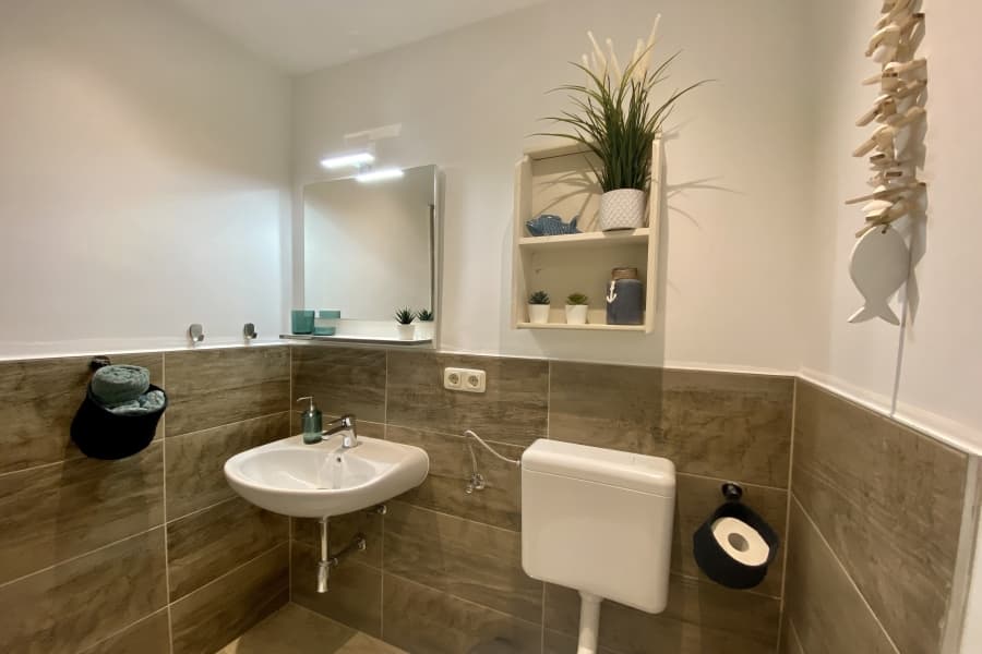 Kleines modernes Bad in dem Appartement "Schnuckeliges Nest" in Müden